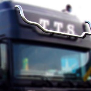 BARRA DE TECHO CROMADA DAF XF 95 MEGASPACE)