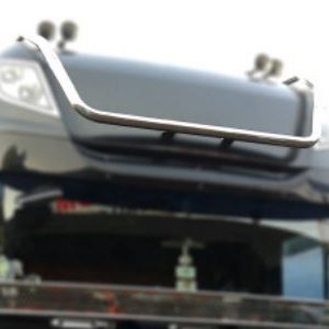 BARRA DE TECHO CROMADA DELANTERA DAF (XF 105)