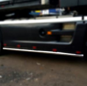 BARRA CROMADA LATERAL CARENADO DAF (XF 105)