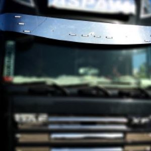VISERA CROMADA DAF (XF 105 MEGASPACE)