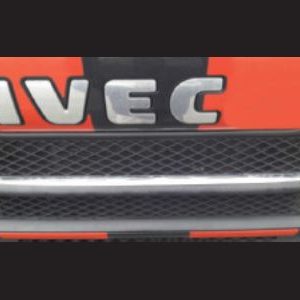 MOLDURA CROMADA INFERIOR CALANDRA IVECO (UNIVERSAL)