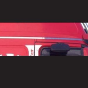 MOLDURA CROMADA PARTE SUPERIOR CABINA VOLVO (FH2-FH3)
