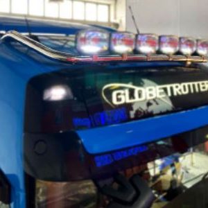 BARRA DE TECHO SUPERIOR CROMADA VOLVO (FH4)