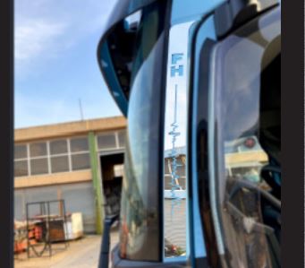 EMBELLECEDOR CROMADO LATERAL CABINA VOLVO (FH4/2021)