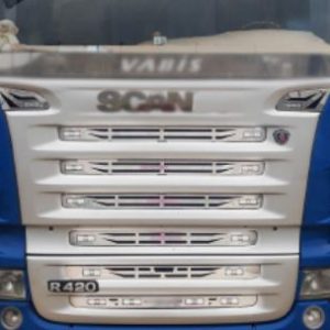 MOLDURA CROMADA CALANDRA A RAYAS SCANIA (2004-2009/R SERIE)