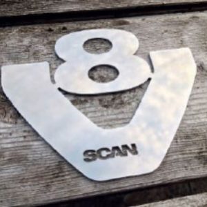 LOGO DECORATIVO PEGATINA V8 SCANIA (12CM)